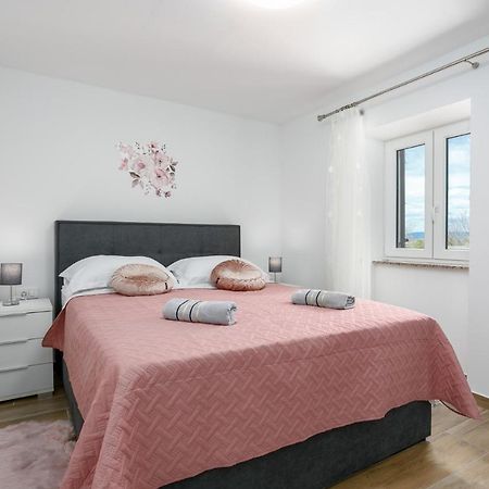 מאלינסקה Apartment Ivana מראה חיצוני תמונה