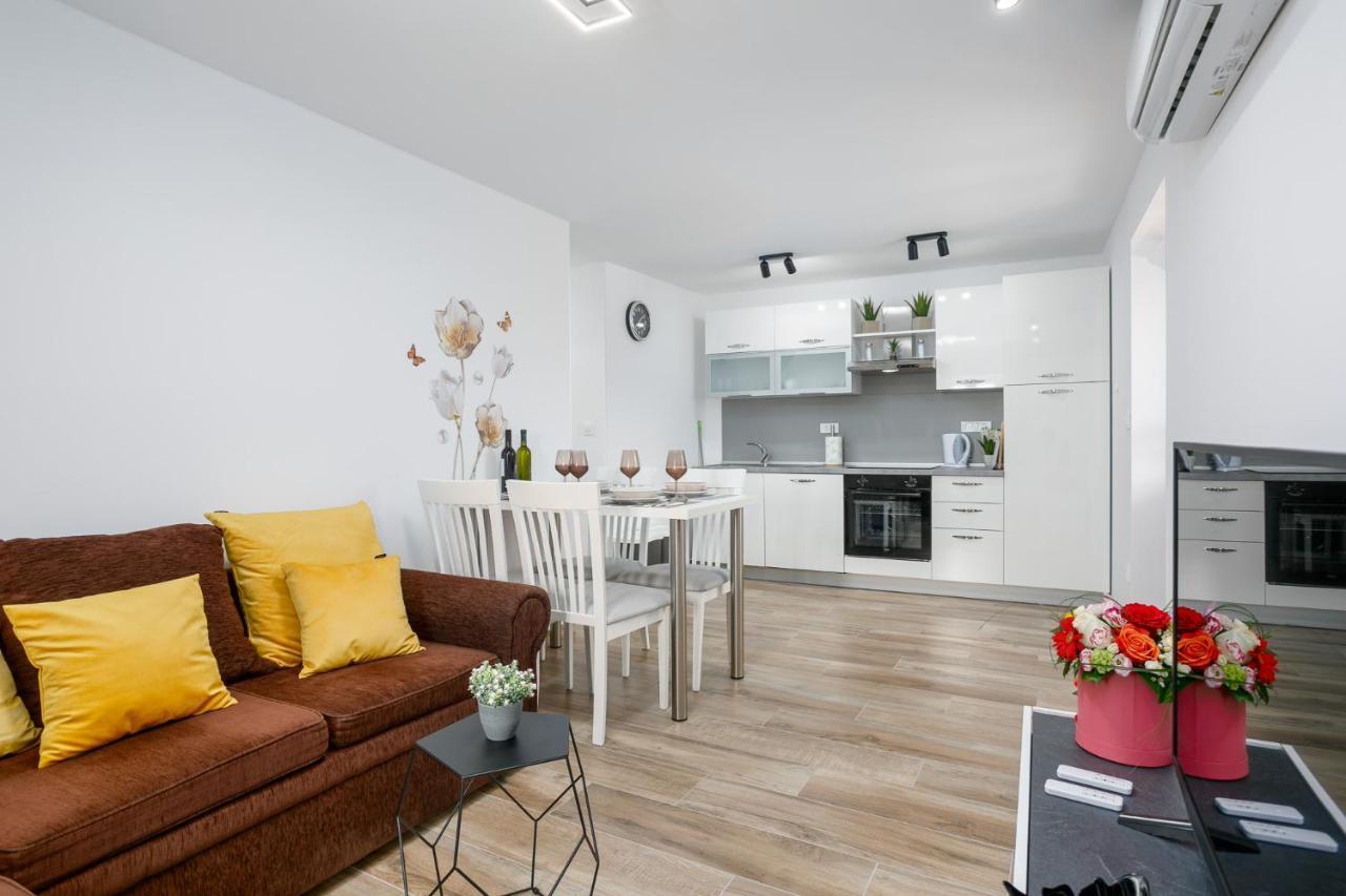מאלינסקה Apartment Ivana מראה חיצוני תמונה