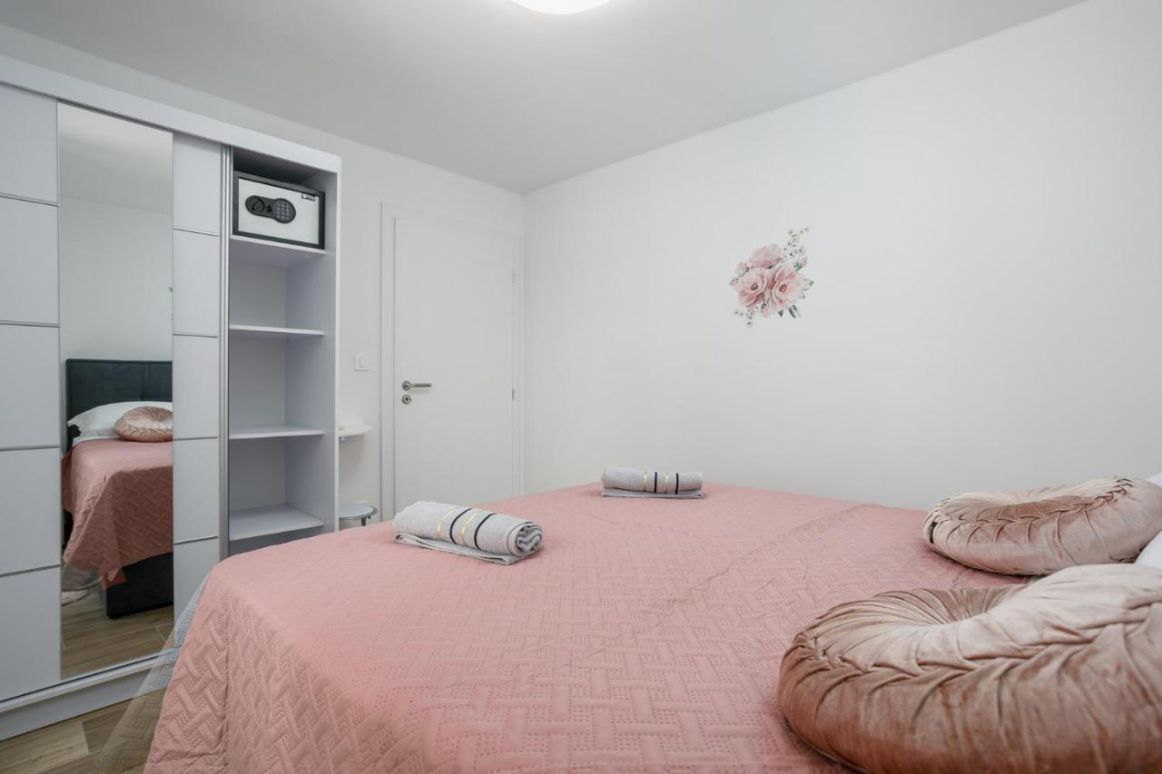מאלינסקה Apartment Ivana מראה חיצוני תמונה