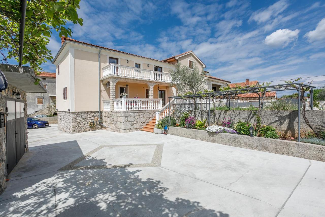 מאלינסקה Apartment Ivana מראה חיצוני תמונה